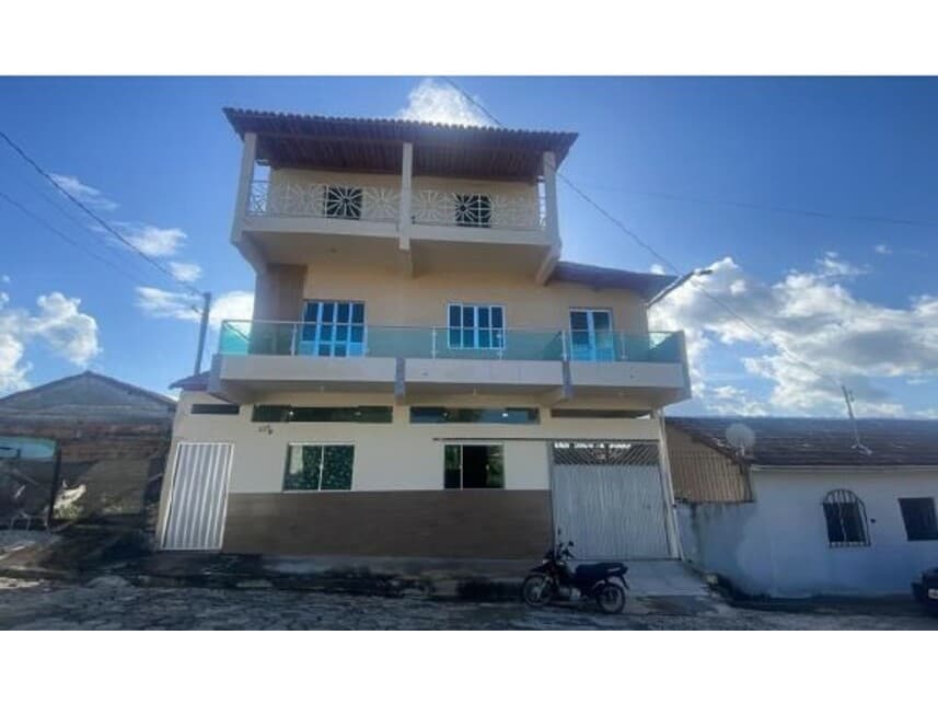 Foto 1 de 2: Casa em leilão em Santa Helena De Minas - MG — Casa à venda em leilão