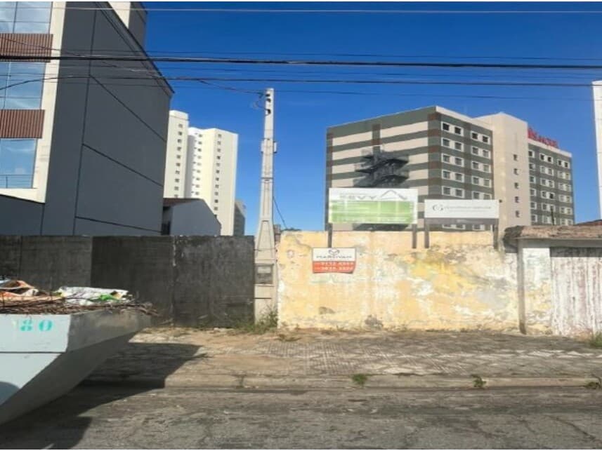 Terreno em leilão em Taubaté - SP — Terreno à venda em leilão