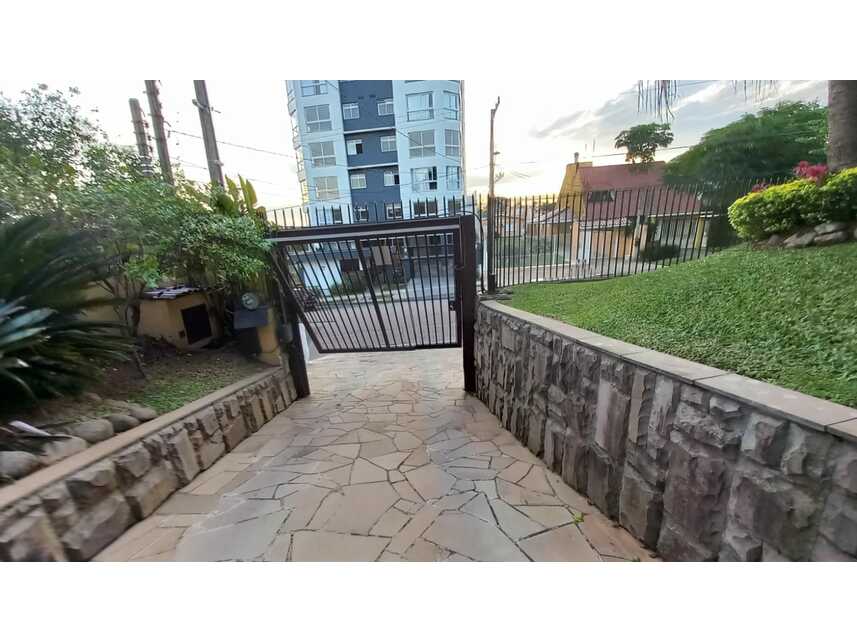 Foto 3 de 17: Casa em leilão em Esteio - RS — Casa à venda em leilão
