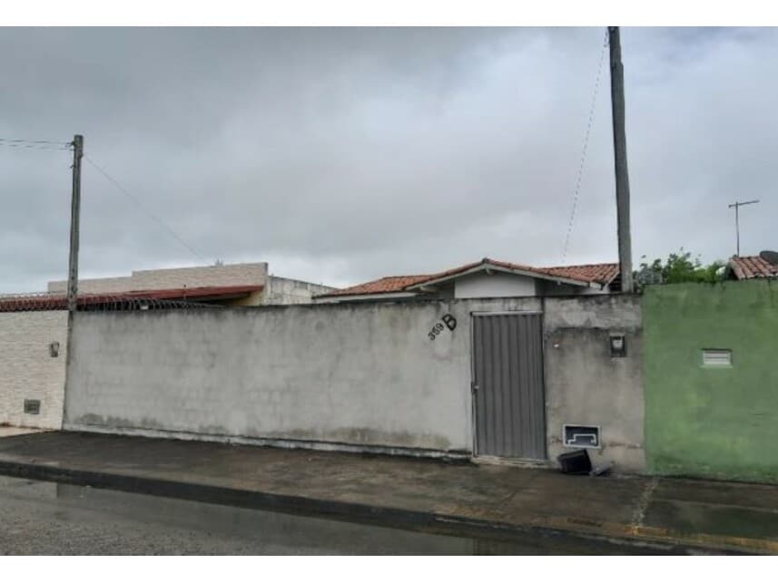 Casa em leilão em Macaíba - RN — Casa à venda em leilão