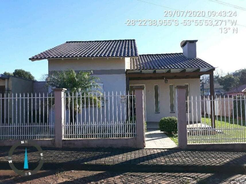 Casa em leilão em Ijuí - RS — Casa à venda em leilão