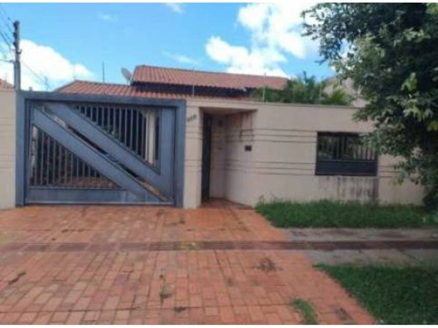 Casa em leilão em Campo Grande - MS — Casa à venda em leilão
