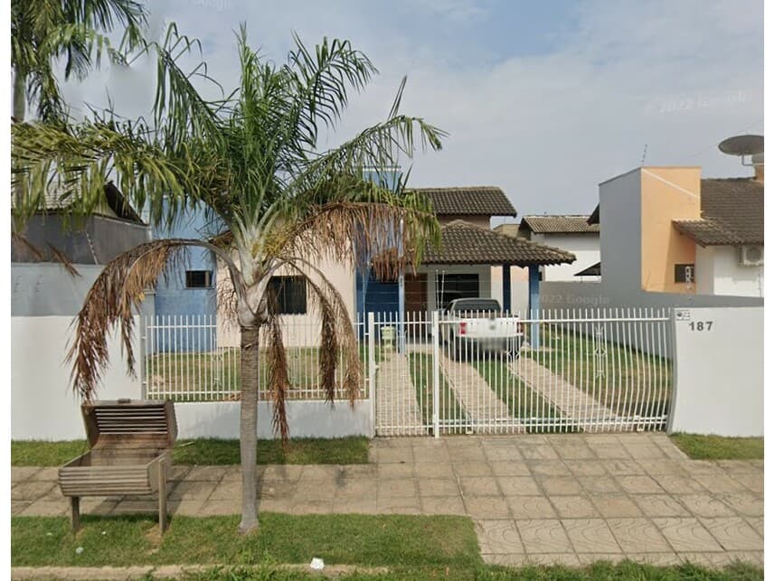 Casa em leilão em Sinop - MT — Casa à venda em leilão