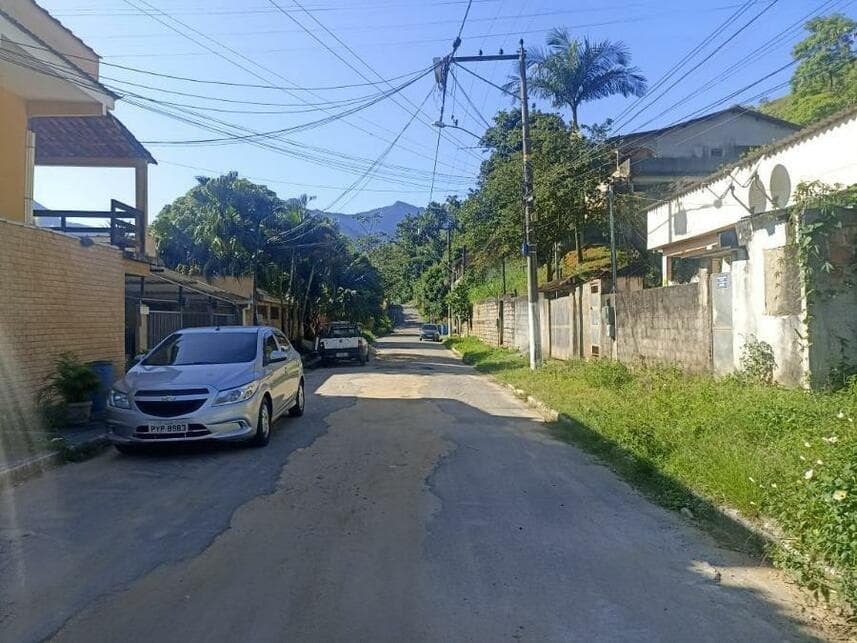 Foto 9 de 37: Casa em leilão em Magé - RJ — Casa à venda em leilão