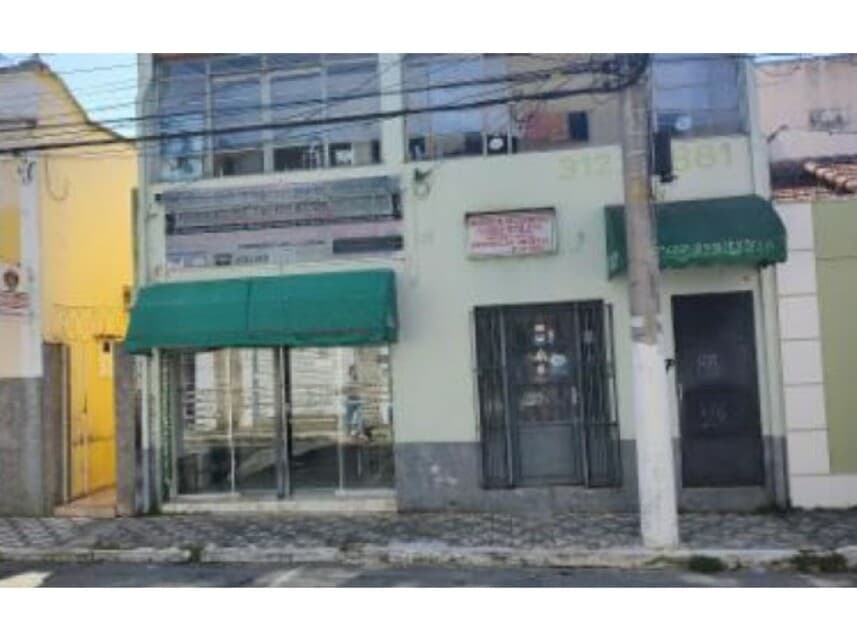 Foto 1 de 10: Casa em leilão em Guaratinguetá - SP — Casa e Terreno à venda em leilão