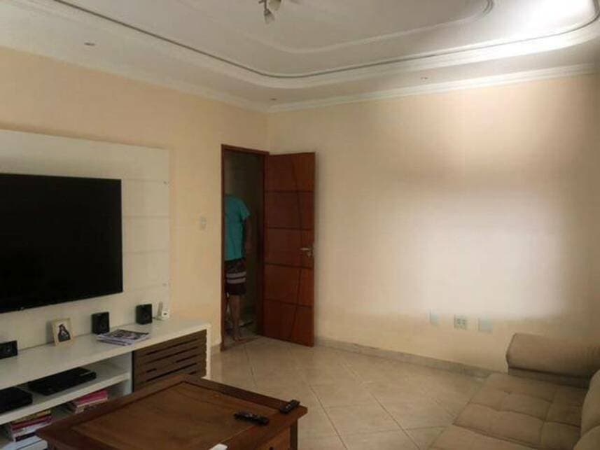 Foto 14 de 37: Casa em leilão em Magé - RJ — Casa à venda em leilão