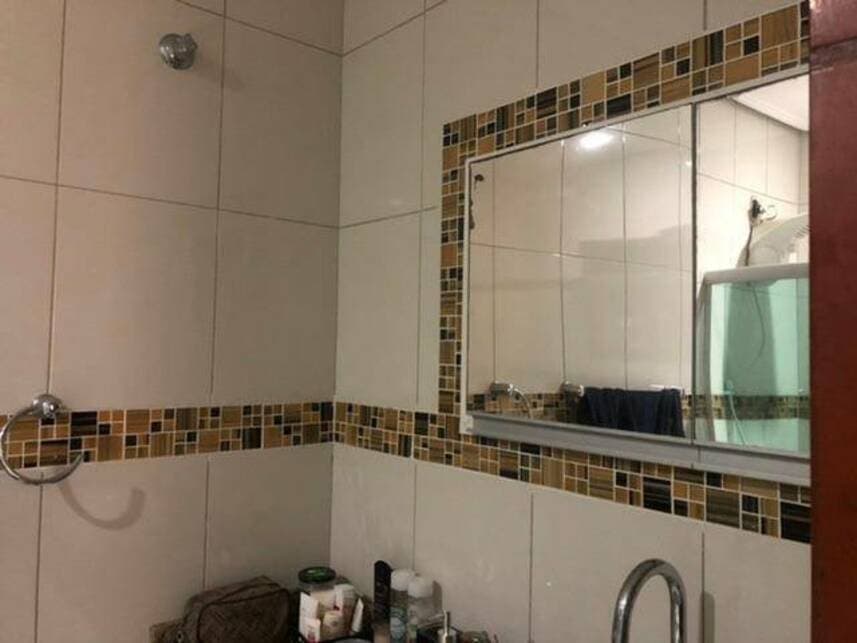 Foto 26 de 37: Casa em leilão em Magé - RJ — Casa à venda em leilão