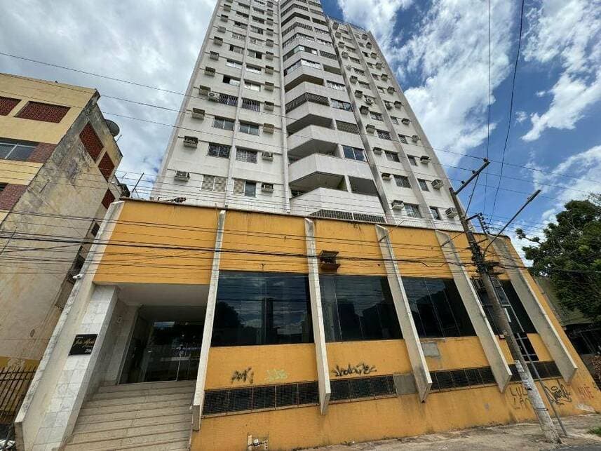 Foto 1 de 5: Apartamento em leilão em Cuiabá - MT — Apartamento à venda em leilão
