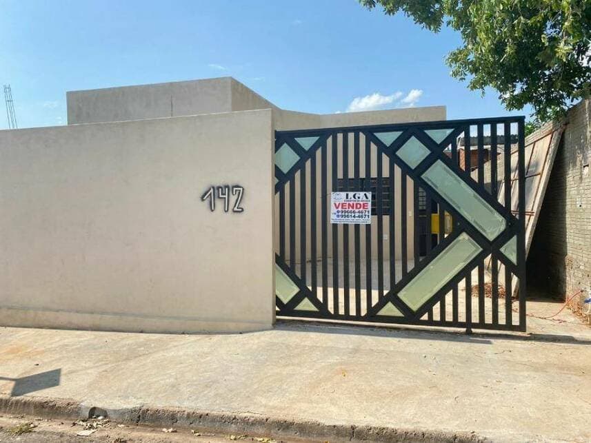 Casa em leilão em Dracena - SP — Casa à venda em leilão