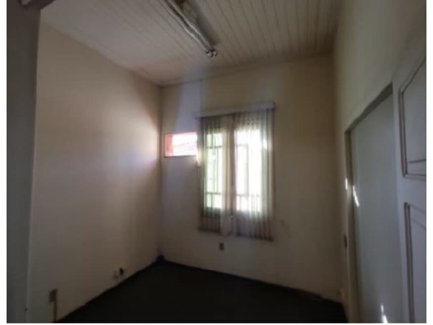 Foto 5 de 11: Comercial em leilão em Catanduva - SP — Prédio Comercial à venda em leilão