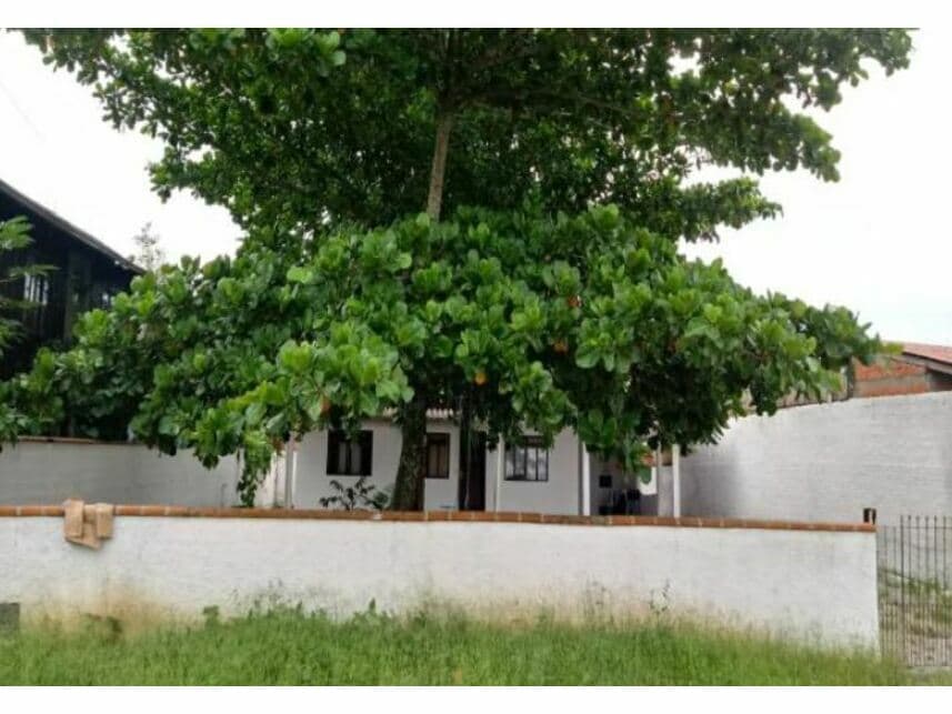 Casa em leilão em Gaspar - SC — Casa à venda em leilão