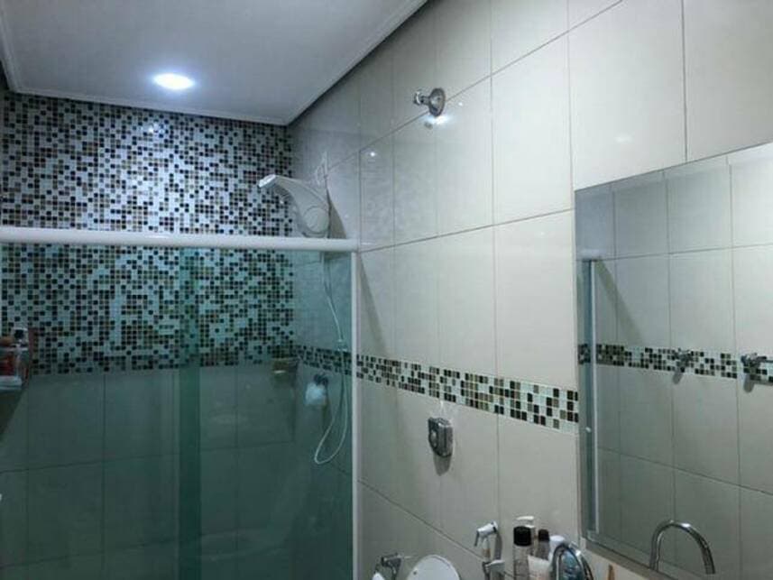 Foto 30 de 37: Casa em leilão em Magé - RJ — Casa à venda em leilão