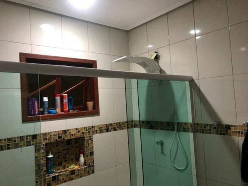 Foto 23 de 37: Casa em leilão em Magé - RJ — Casa à venda em leilão
