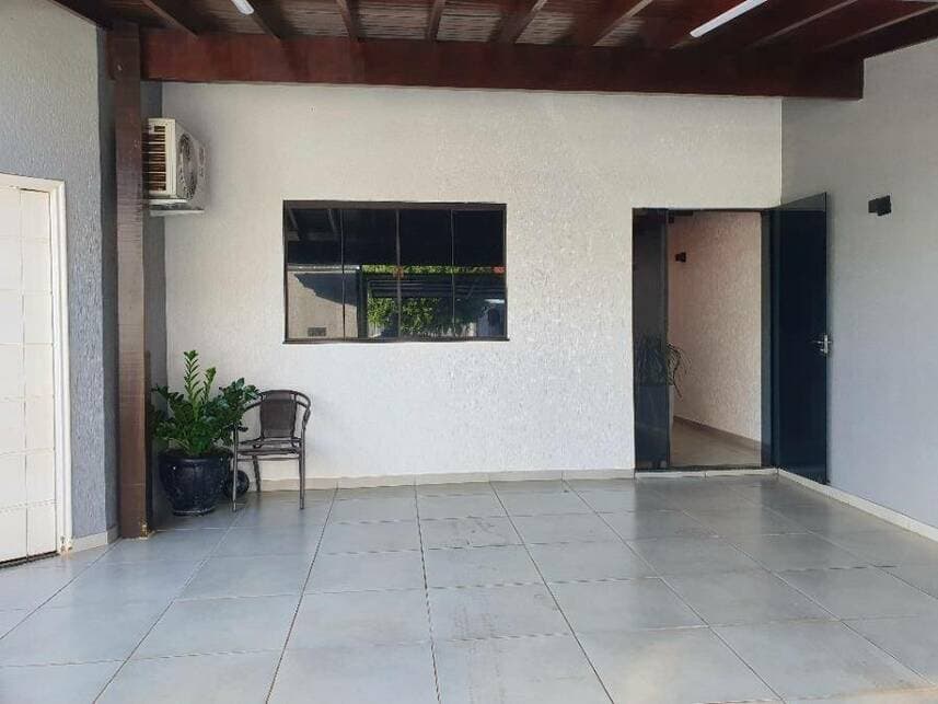 Foto 2 de 12: Casa em leilão em Ourinhos - SP — Casa à venda em leilão