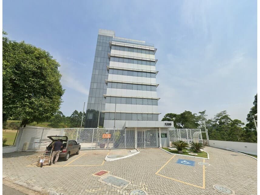 Foto 1 de 11: Comercial em leilão em Santana De Parnaíba - SP — Prédio Comercial à venda