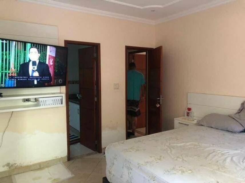 Foto 22 de 37: Casa em leilão em Magé - RJ — Casa à venda em leilão