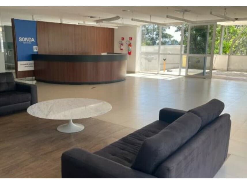 Foto 7 de 11: Comercial em leilão em Santana De Parnaíba - SP — Prédio Comercial à venda