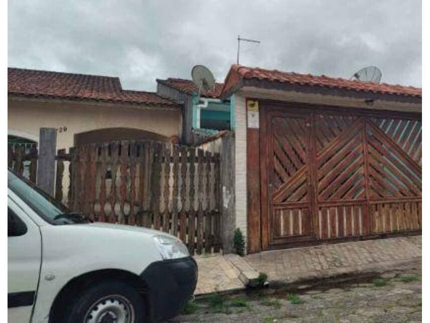 Foto 2 de 14: Casa em leilão em Itanhaém - SP — Casa à venda em leilão