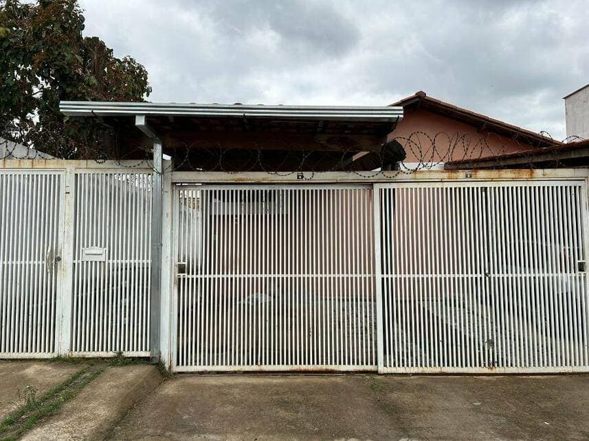 Foto 1 de 3: Casa em leilão em Ribeirão Das Neves - MG — Casa à venda em leilão