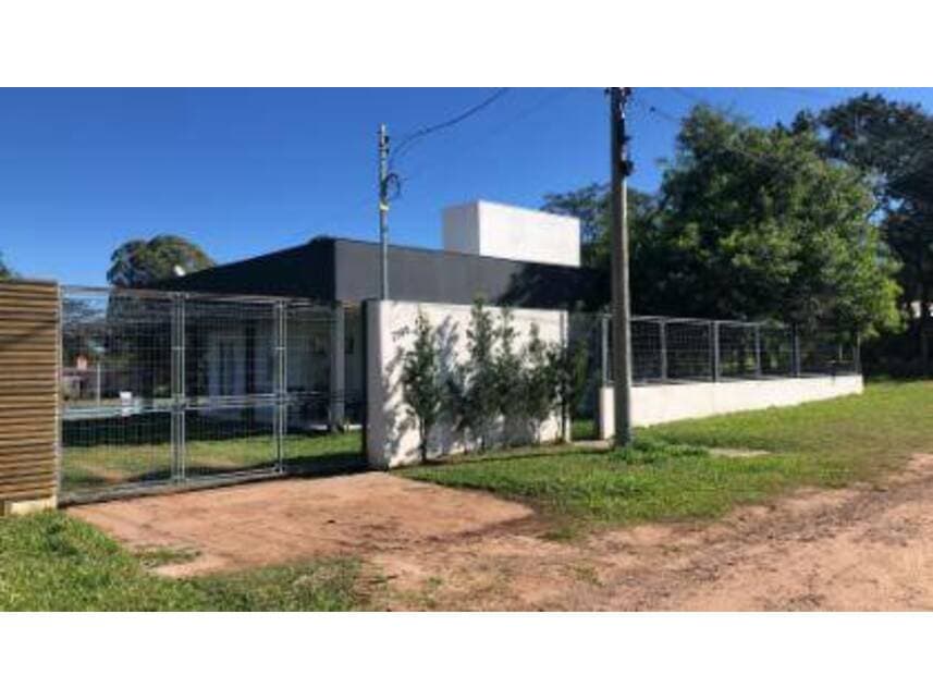 Casa em leilão em Uruguaiana - RS — Casa à venda em leilão
