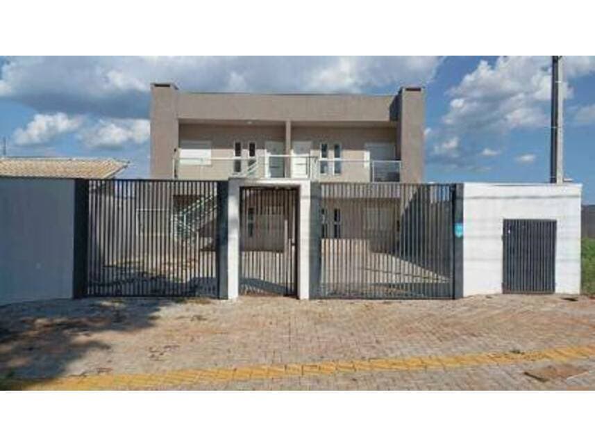 Foto 5 de 7: Casa em leilão em Foz Do Iguacu - PR — Casa à venda em leilão