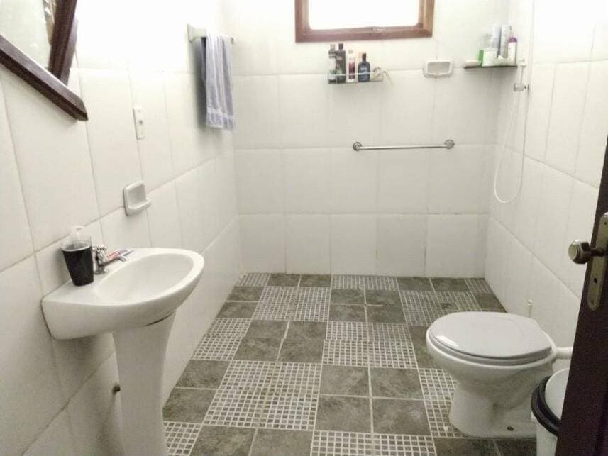 Foto 10 de 17: Casa em leilão em Lorena - SP — Casa à venda em leilão