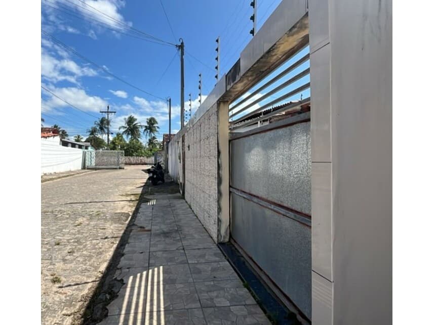 Foto 2 de 5: Casa em leilão em Esplanada - BA — Casa à venda em leilão