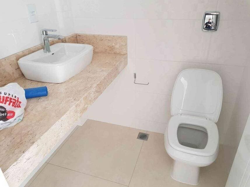 Foto 8 de 16: Casa em leilão em Foz Do Iguaçu - PR — Casa à venda em leilão