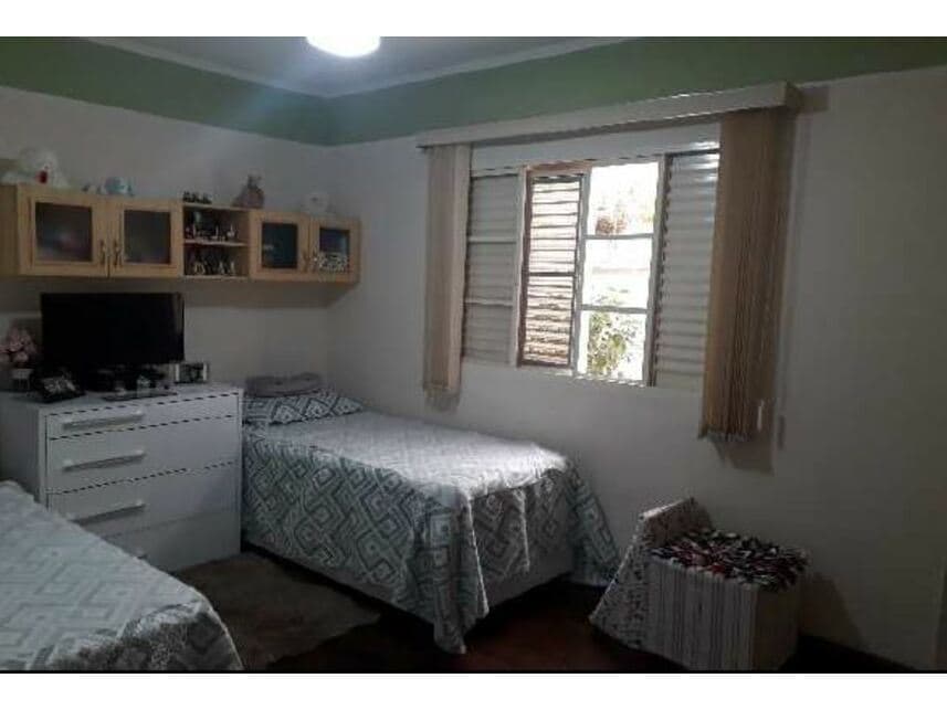 Foto 5 de 13: Casa em leilão em Valinhos - SP — Casa à venda em leilão