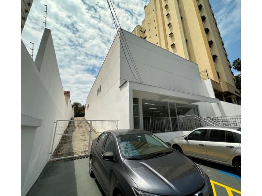 Foto 1 de 4: Imóvel em leilão em Campinas - SP — Ex-Agência à venda em leilão