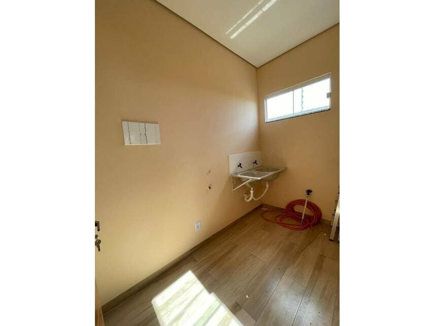 Foto 12 de 12: Casa em leilão em Vilhena - RO — Casa à venda em leilão