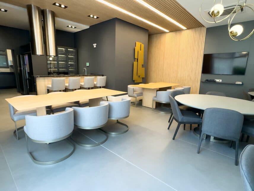 Foto 4 de 14: Apartamento em leilão em Curitiba - PR — Apartamento à venda