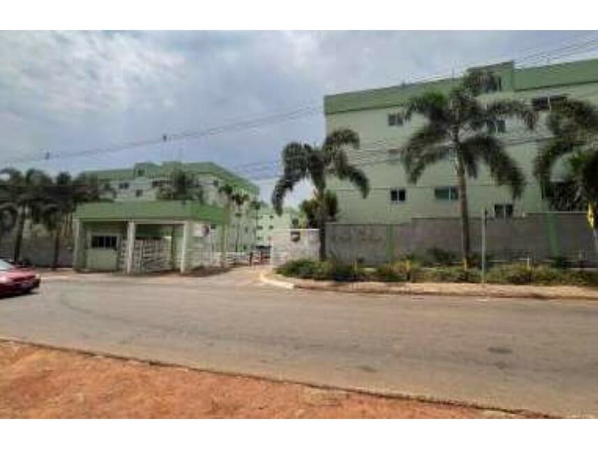 Apartamento em leilão em Anápolis - GO — Apartamento à venda em leilão