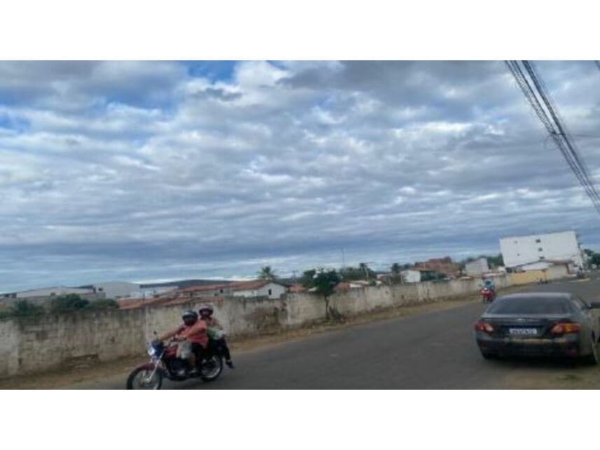 Terreno em leilão em Independência - CE — Terreno à venda em leilão
