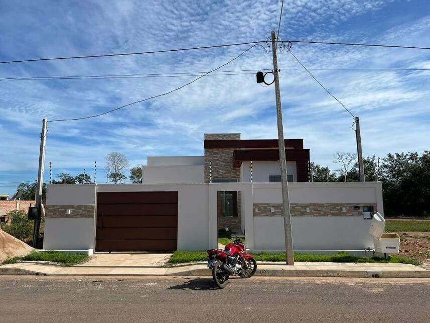 Foto 1 de 12: Casa em leilão em Vilhena - RO — Casa à venda em leilão