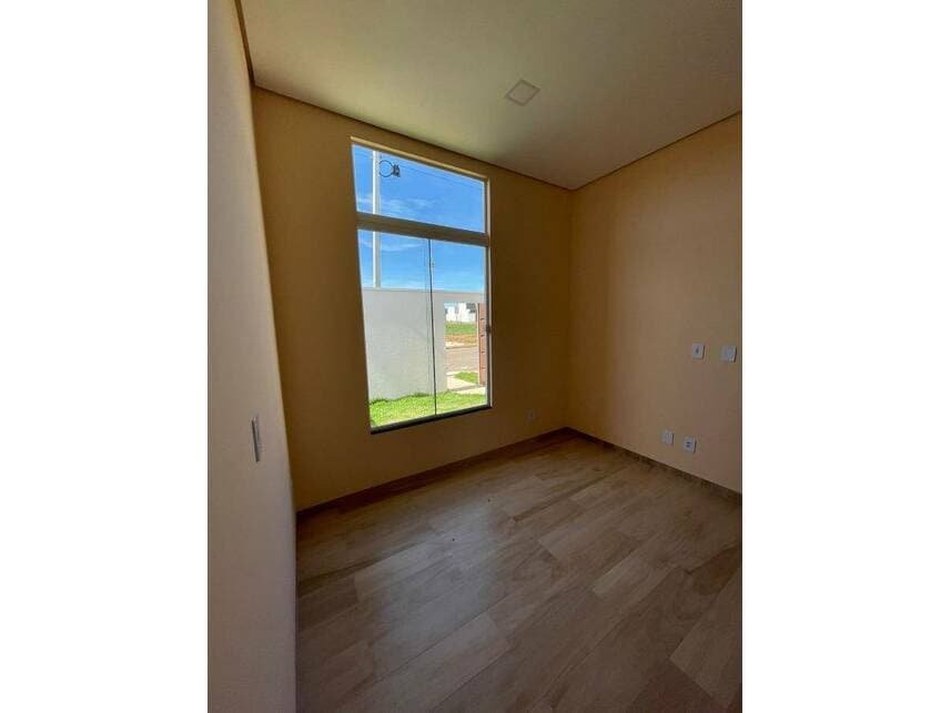 Foto 9 de 12: Casa em leilão em Vilhena - RO — Casa à venda em leilão