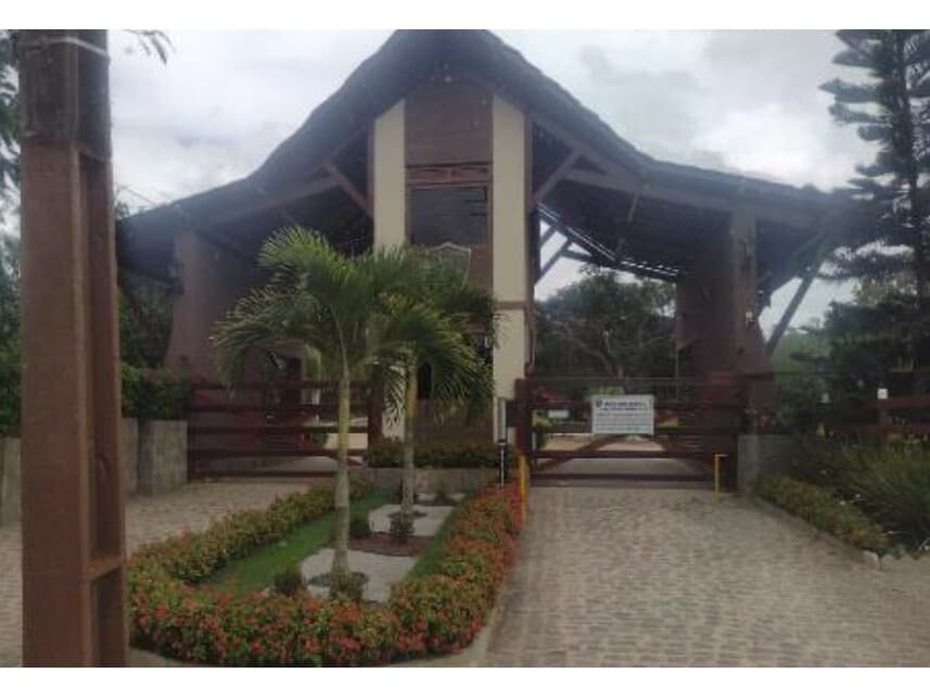 Casa em leilão em Gravatá - PE — Casa à venda em leilão