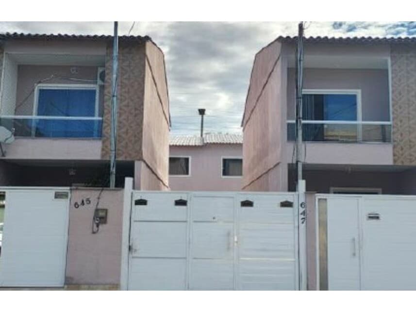 Casa em leilão em Mesquita - RJ — Casa à venda em leilão
