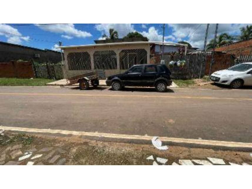 Casa em leilão em Rio Branco - AC — Casa à venda em leilão