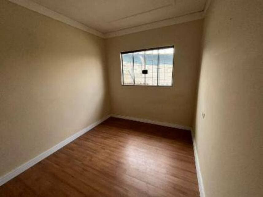 Foto 16 de 26: Casa em leilão em Apucarana - PR — Casa à venda em leilão