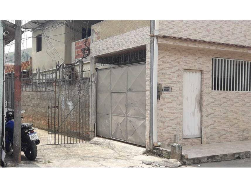 Foto 1 de 20: Casa em leilão em São João De Meriti - RJ — Casa à venda em leilão