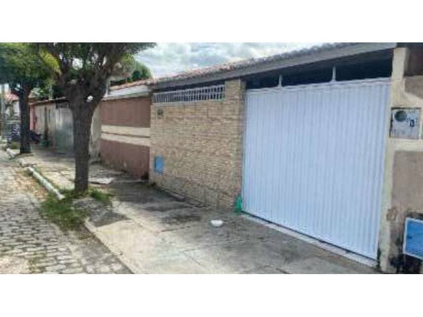 Casa em leilão em Jaguaribara - CE — Casa à venda em leilão