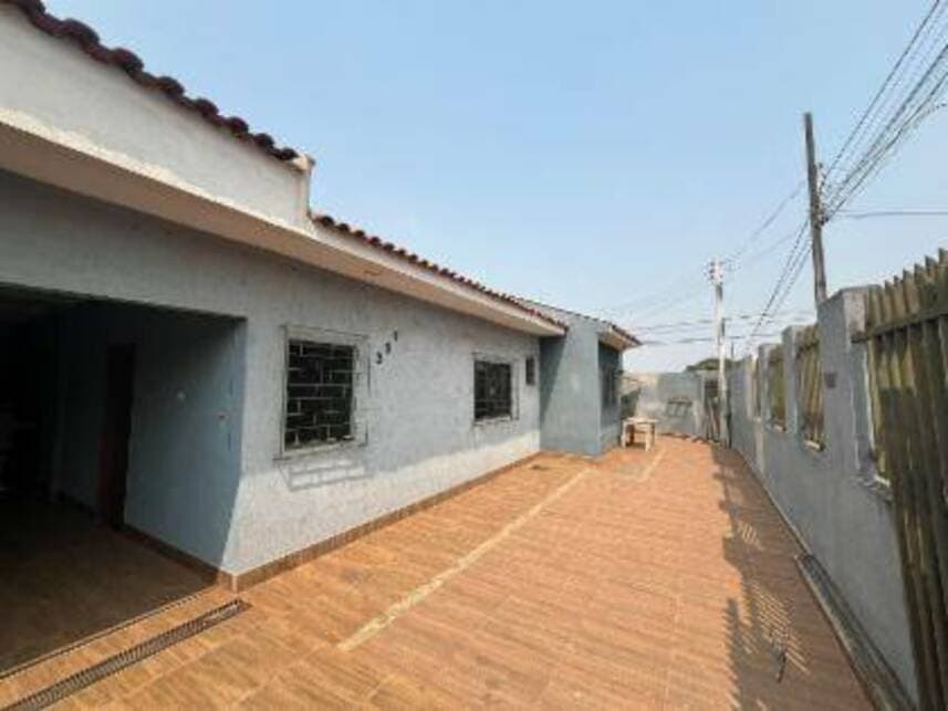 Foto 6 de 26: Casa em leilão em Apucarana - PR — Casa à venda em leilão