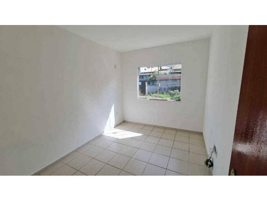 Foto 12 de 18: Casa em leilão em Maricá - RJ — Casa à venda em leilão