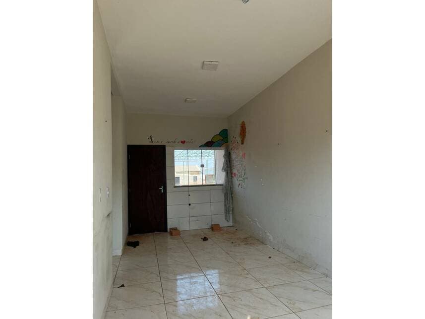 Foto 3 de 7: Casa em leilão em Sinop - MT — Casa à venda em leilão