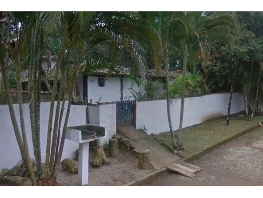 Casa em leilão em Ubatuba - SP — Casa à venda em leilão