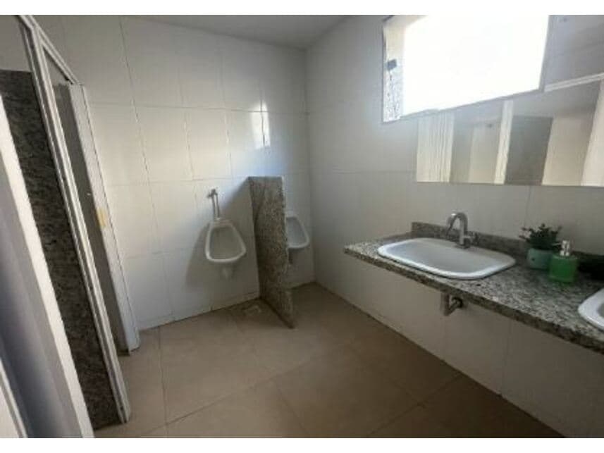 Foto 13 de 36: Comercial em leilão em Arraial Do Cabo - RJ — Prédio Comercial à venda em leilão
