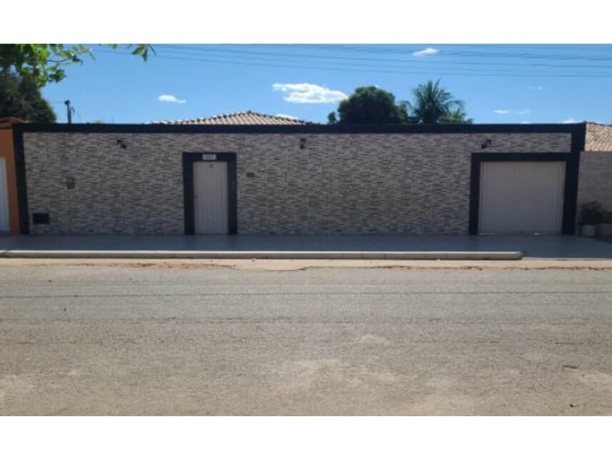 Casa em leilão em Paratinga - BA — Casa à venda em leilão