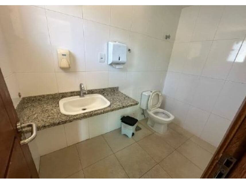 Foto 11 de 36: Comercial em leilão em Arraial Do Cabo - RJ — Prédio Comercial à venda em leilão
