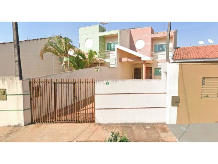 Casa em leilão em Apucarana - PR — Casa à venda em leilão